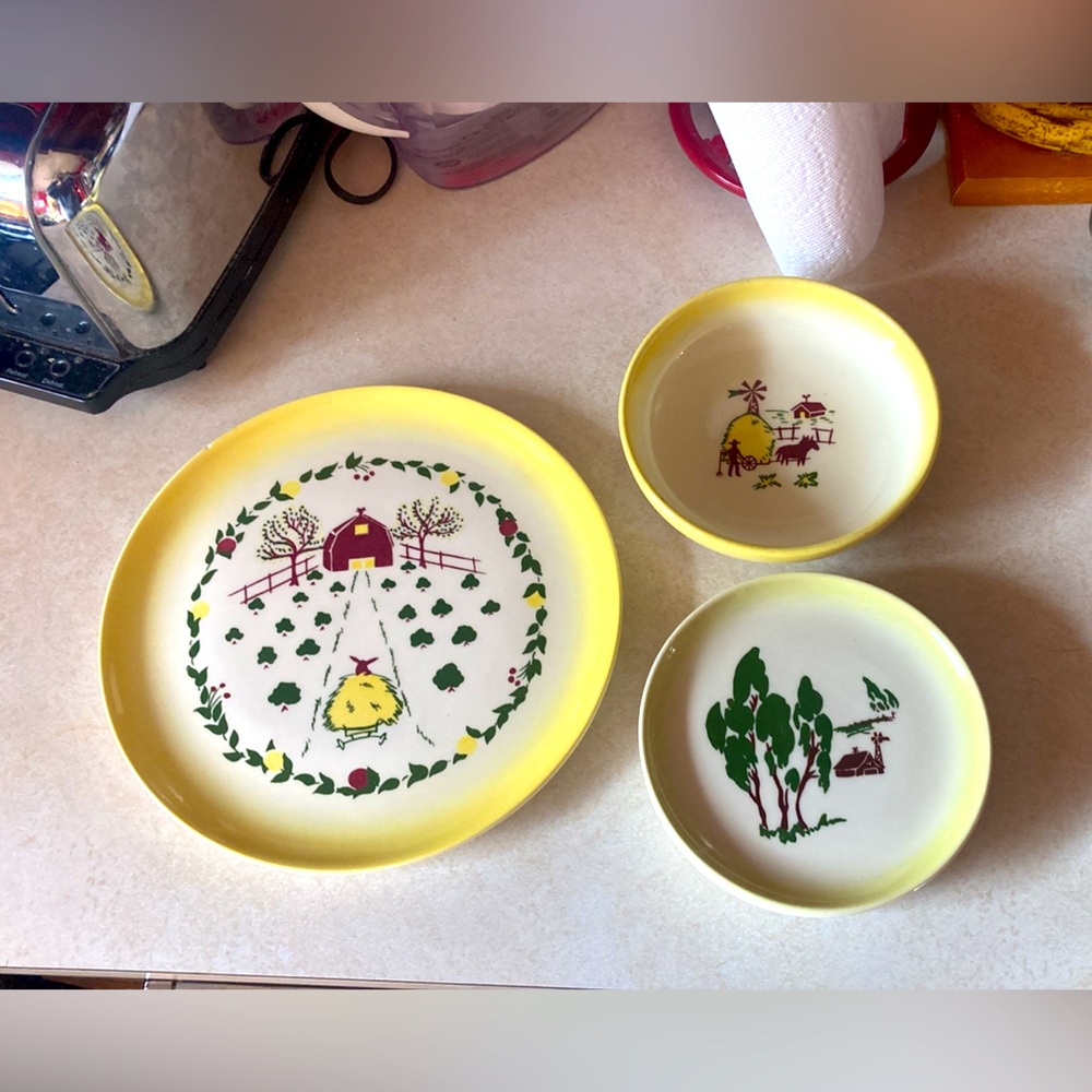 Vtg ‘50s Brock bowl, large plate, 3 Harvest plates,